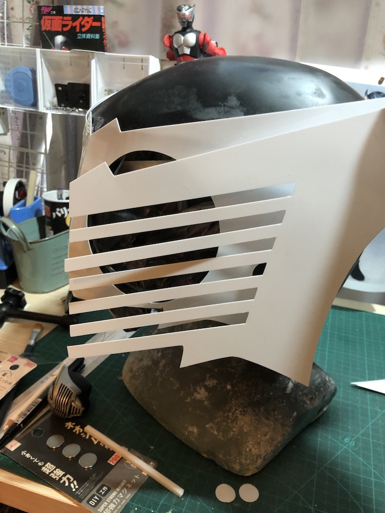 仮面ライダー龍騎を作る3【マスク制作記】 - 創造人間 DIY