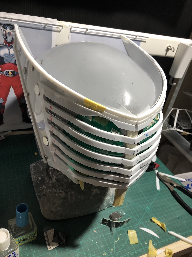 仮面ライダー龍騎を作る4【マスク制作記】 - 創造人間 DIY