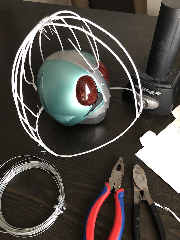 ヒーロースーツの作りかた コスプレ　コスチューム　造形王　ガワコス　グラフィック ヒーロースーツの作り方 本 コスプレ ガワコス - メルカリ