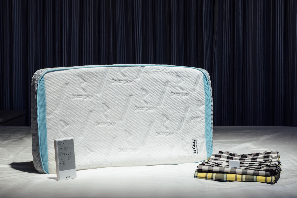 AirCozy Premium　Brand New Trading　枕　睡眠　自動調整　