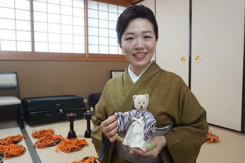 未来につなぐ小鼓プロジェクト」東京芸術大学音楽部の先生に教わる