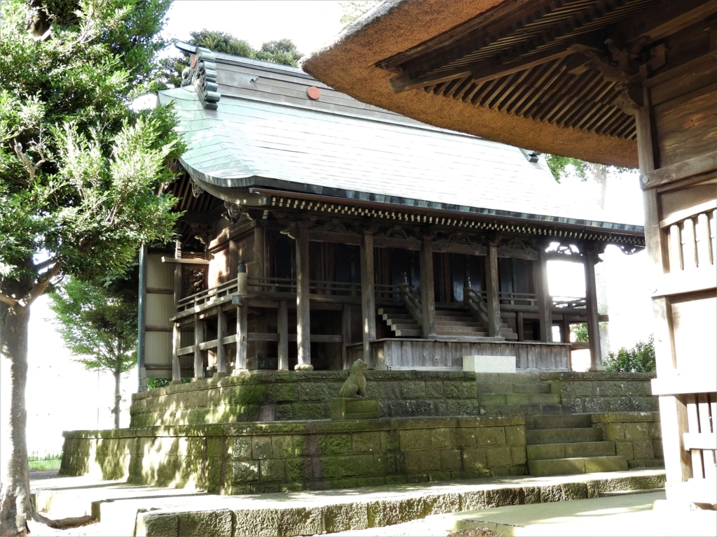 高部屋神社の江戸時代初期の雰囲気をそのまま残す本殿