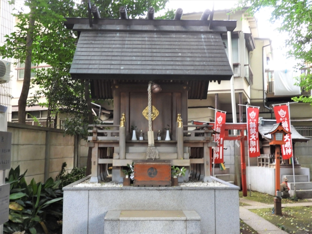 気象神社の社殿