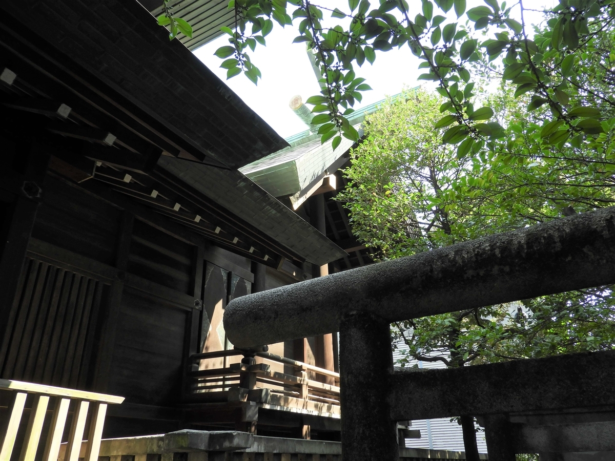 國領神社の本殿