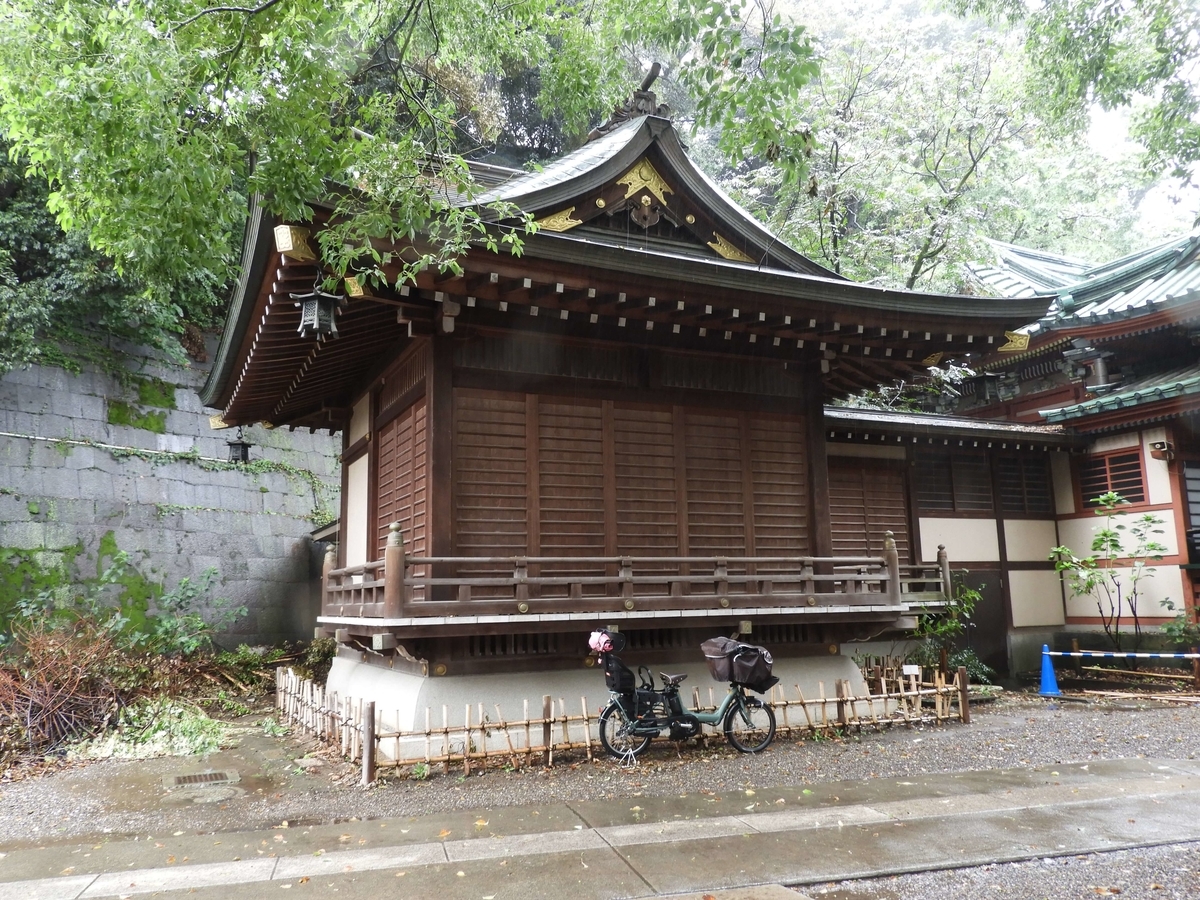 王子稲荷神社の神楽殿