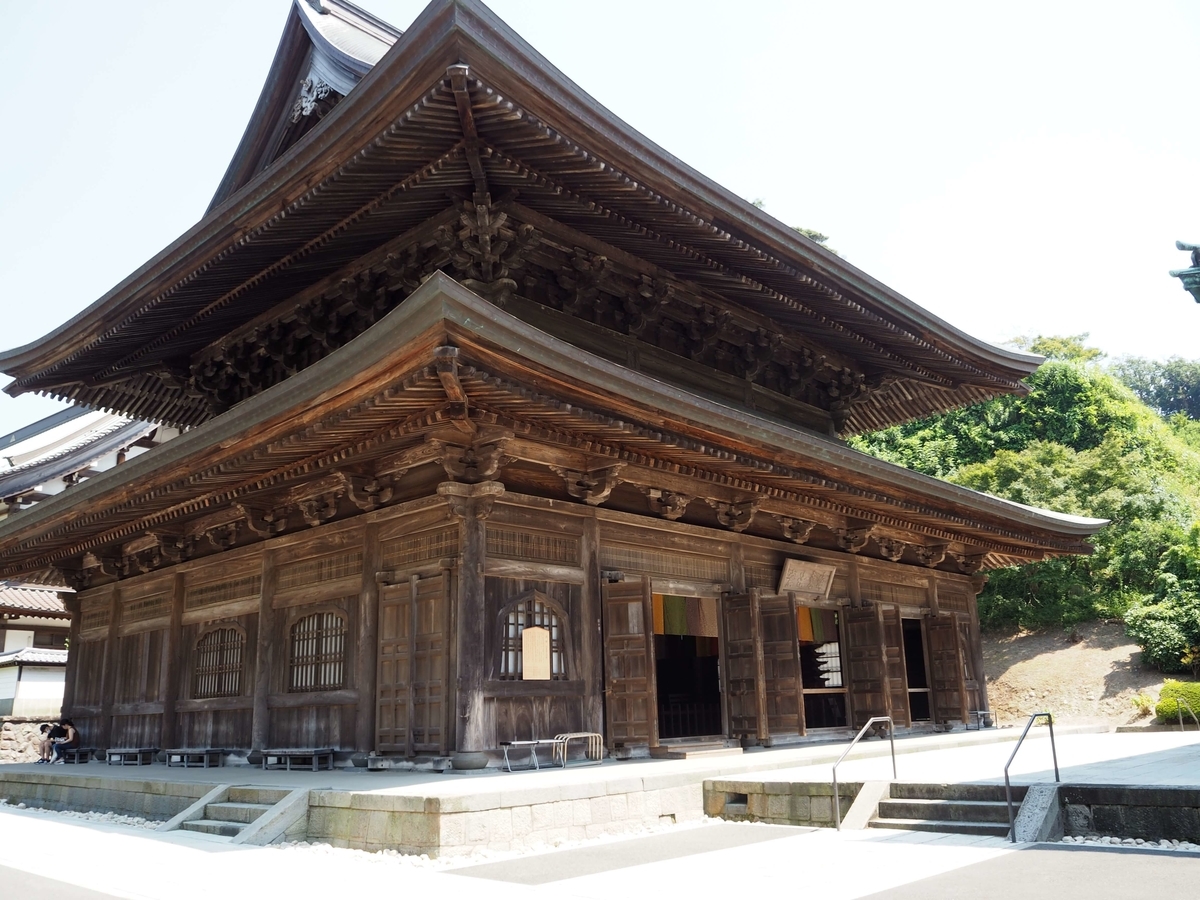 仏殿の奥にある建長寺の法堂