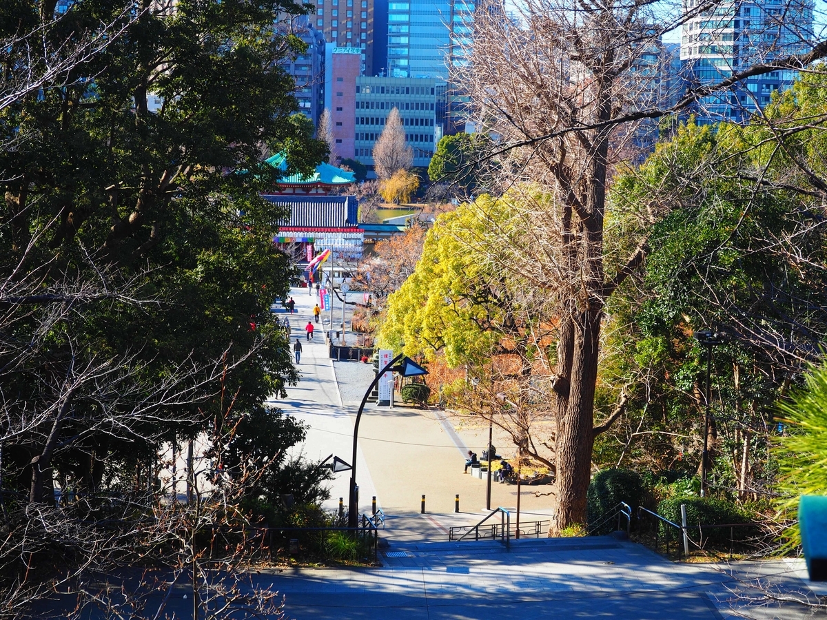 不忍池弁天堂の全景