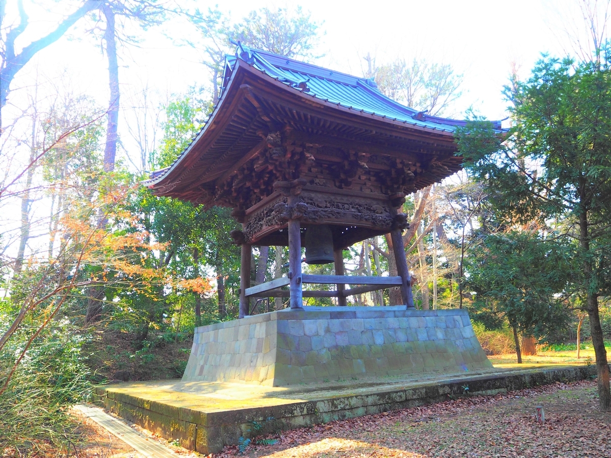 九品仏浄真寺の鐘楼