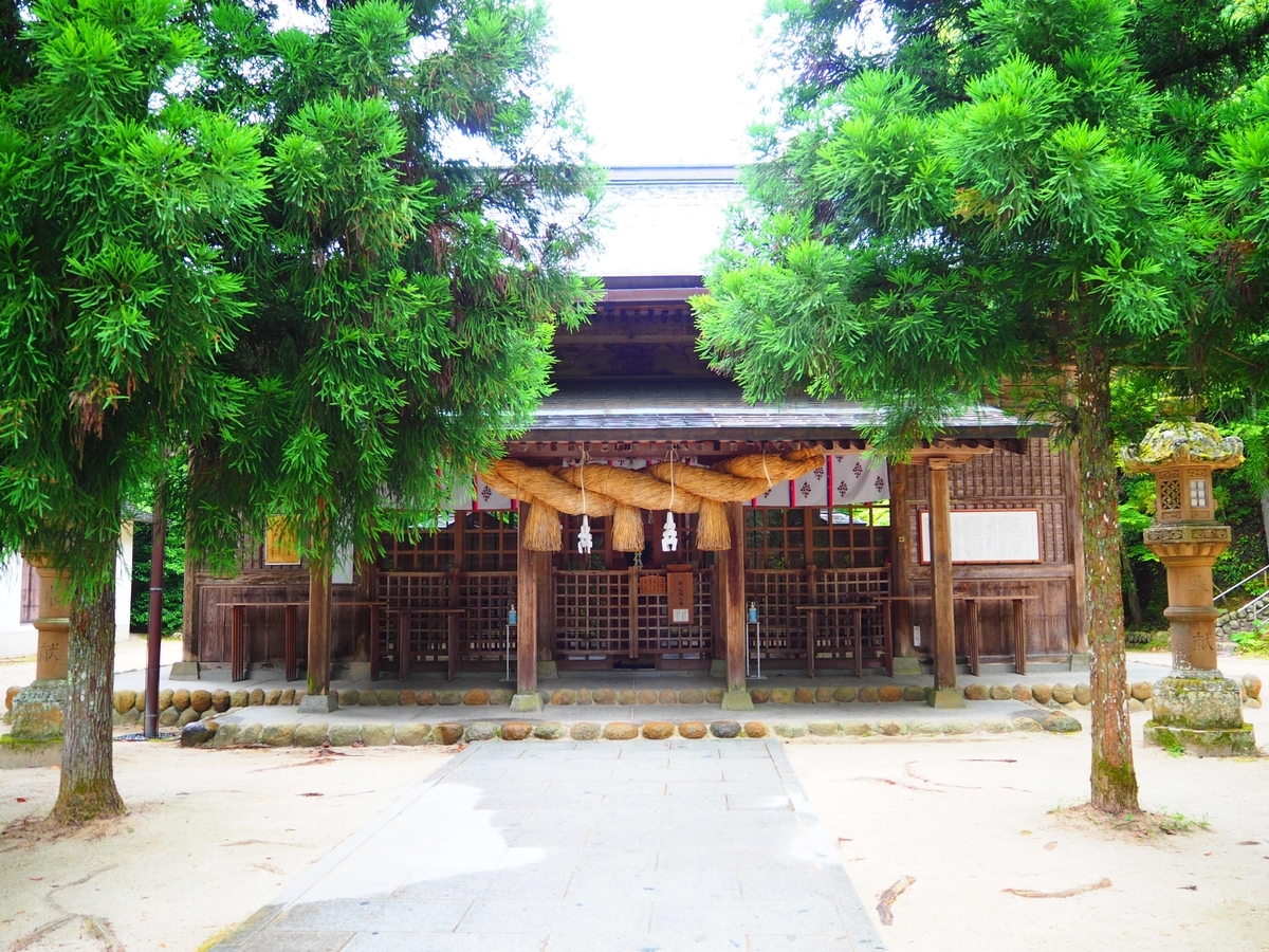 玉作湯神社の拝殿