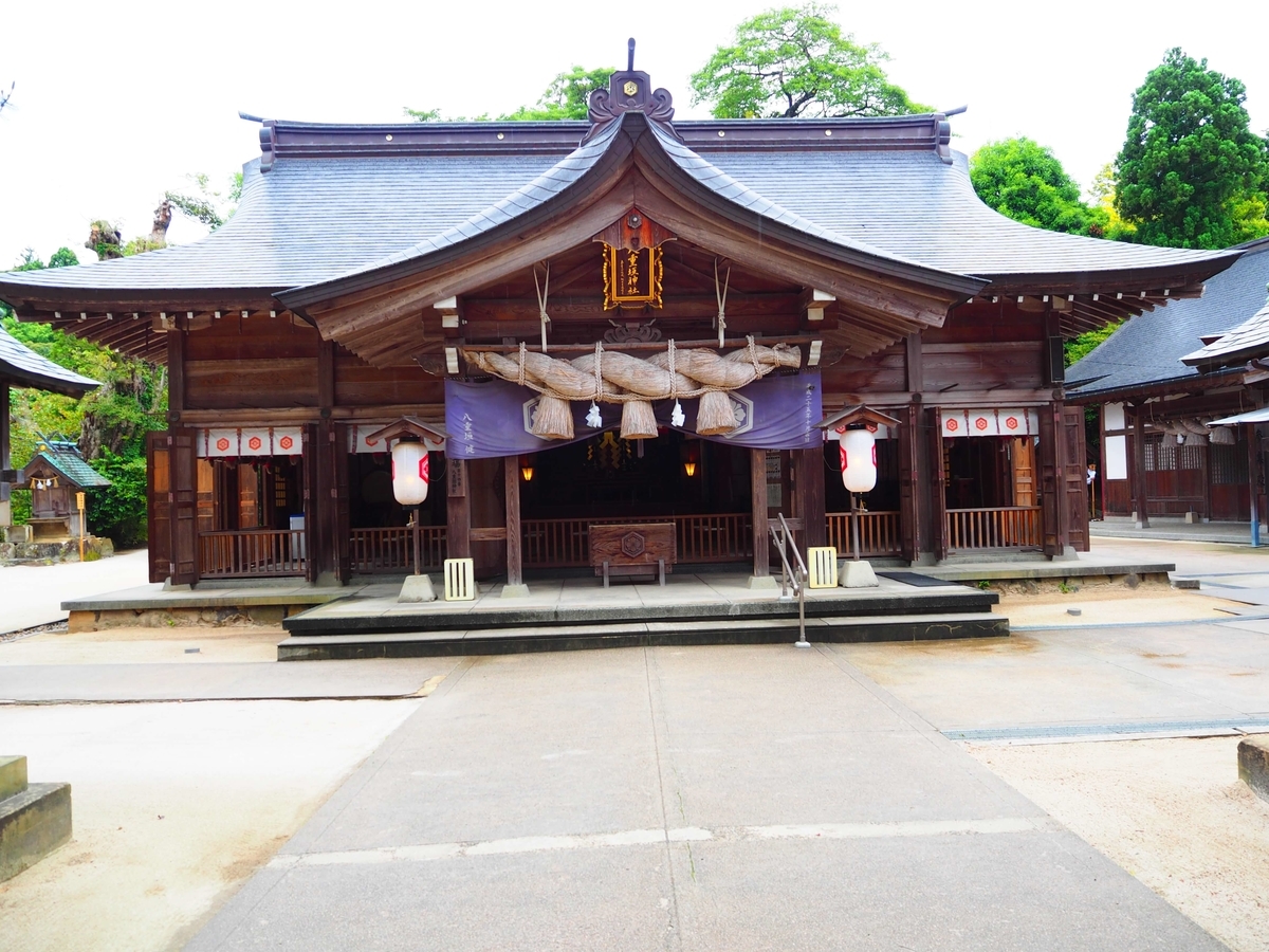 八重垣神社の拝殿