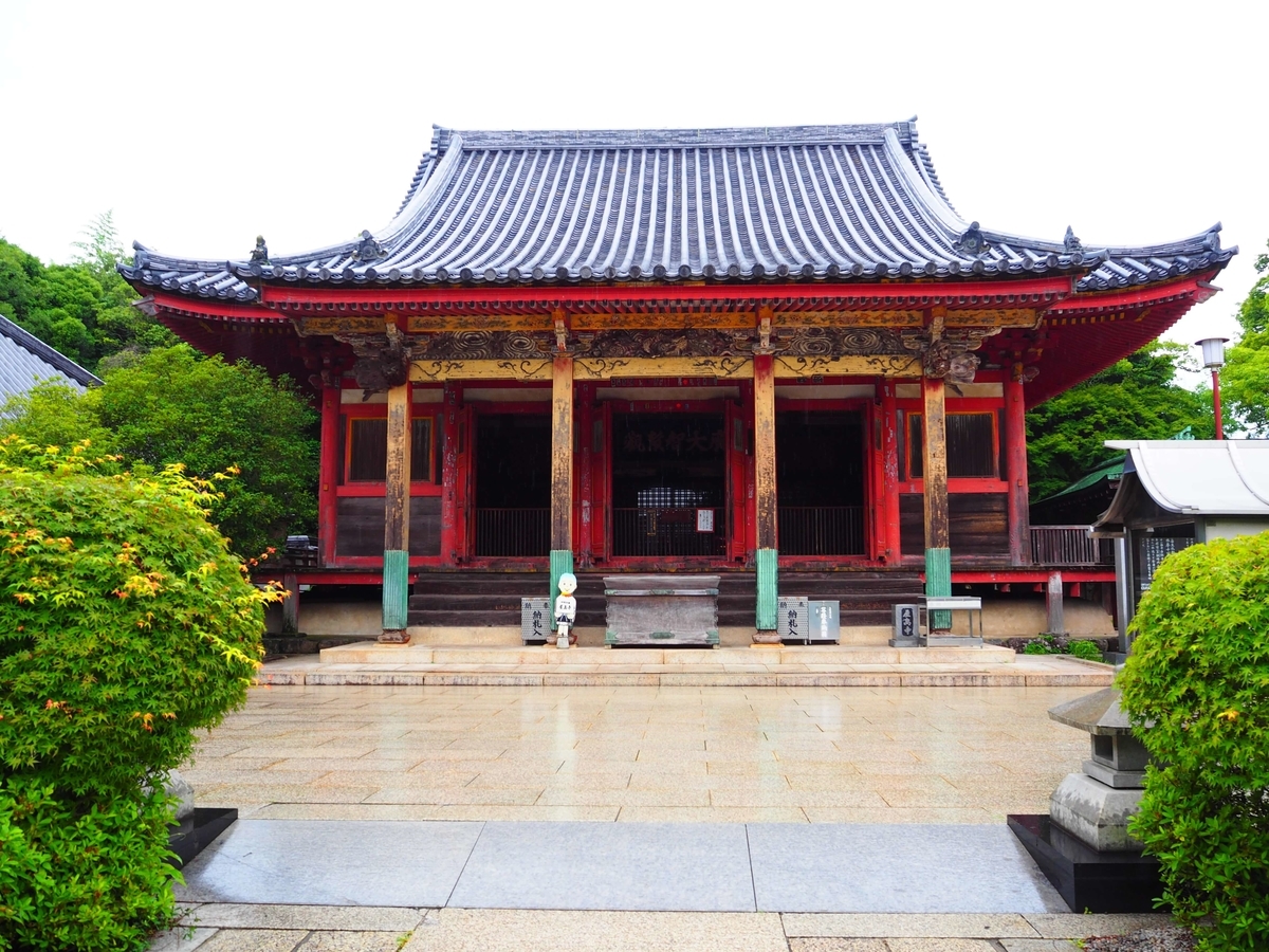 屋島寺の本堂正面