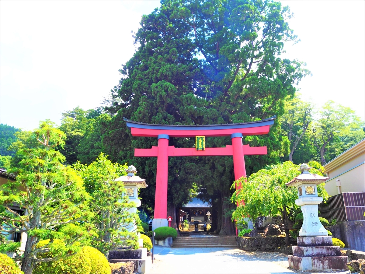 河口浅間神社の大鳥居