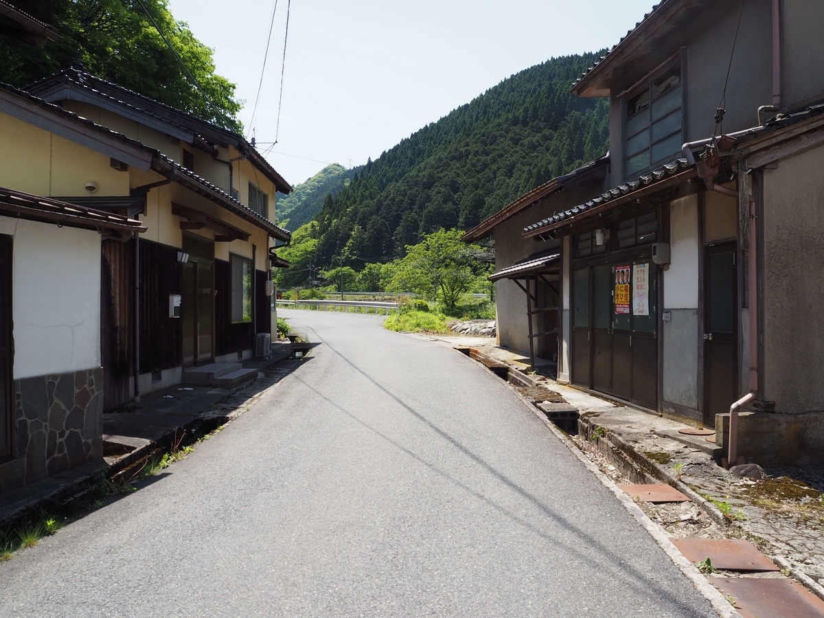 宿場街を抜ける道