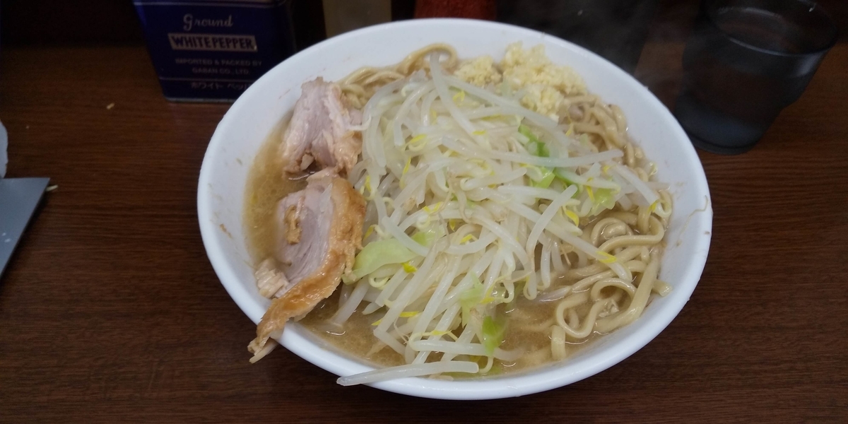 ニンニク入りの小ラーメン