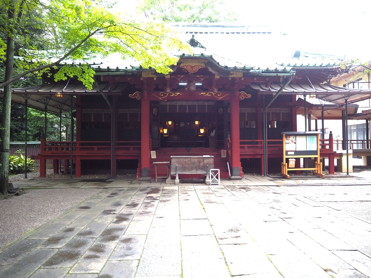 赤坂氷川神社の拝殿