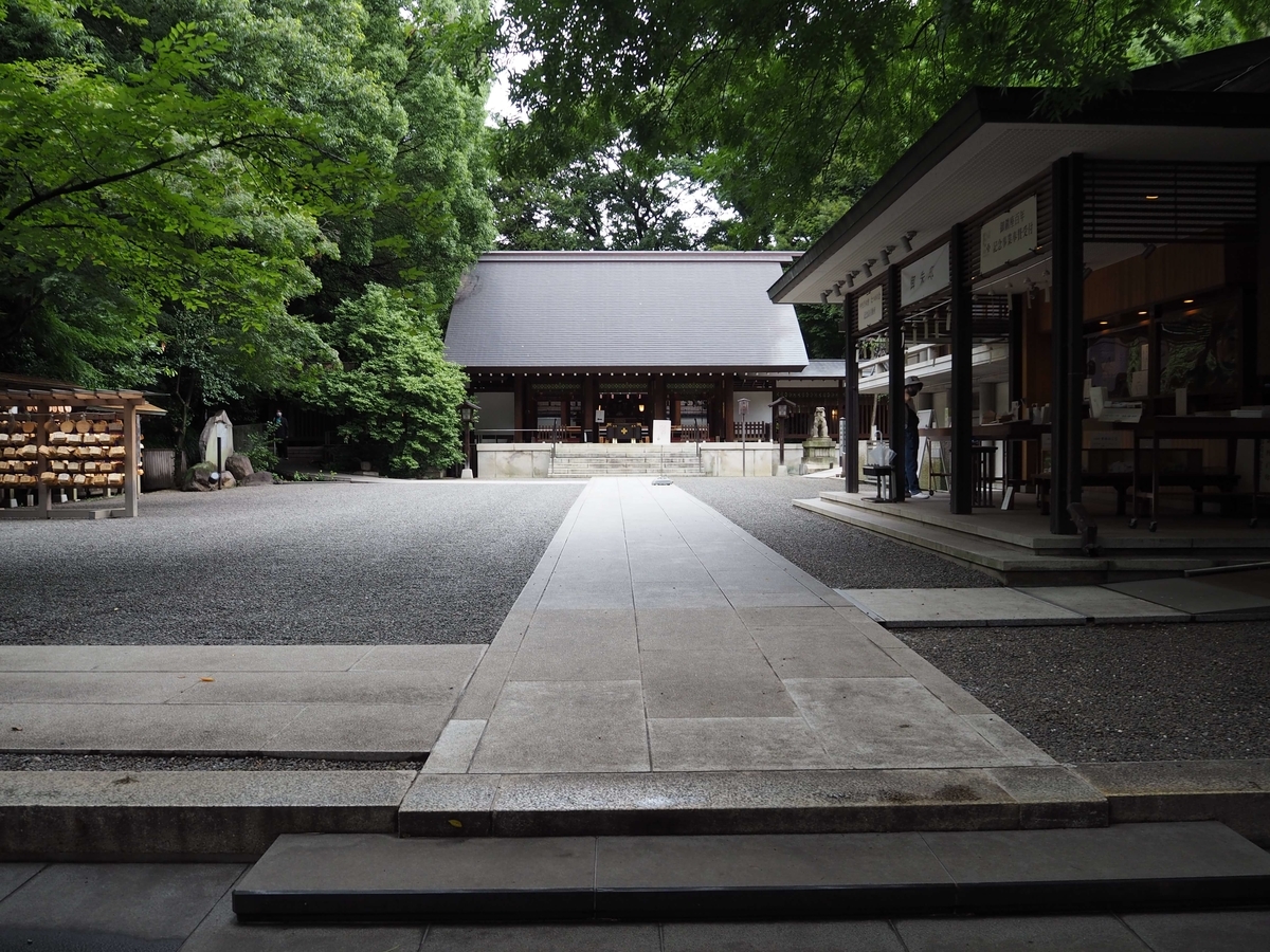 ひっそりしたいつもの乃木神社