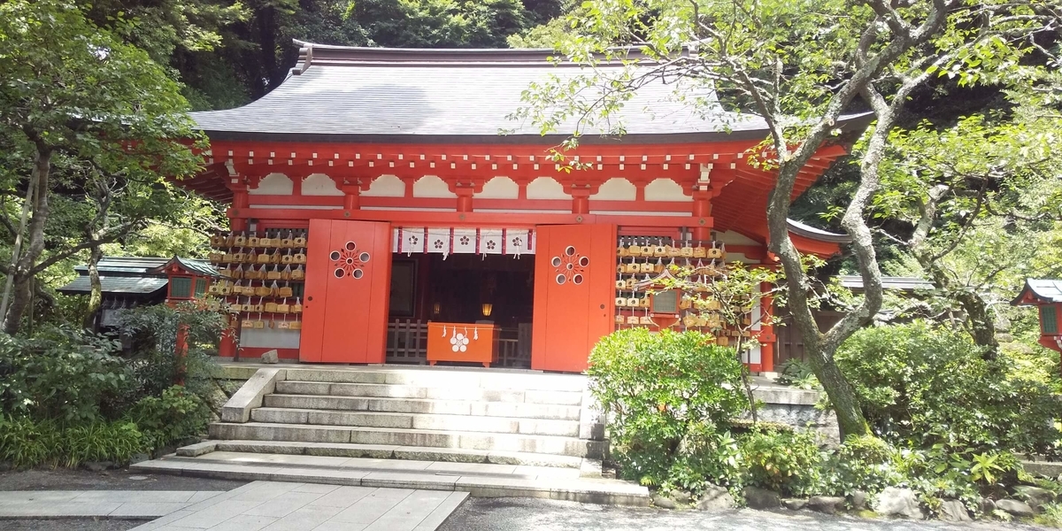 荏柄天神社の拝殿