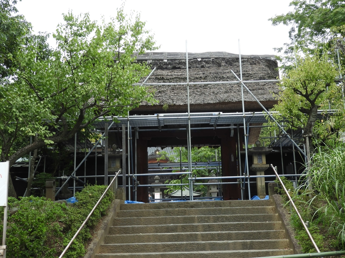 深大寺の山門