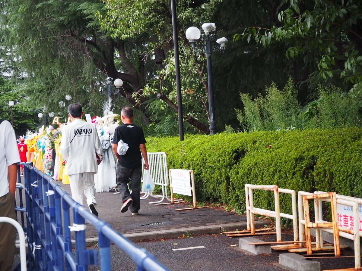 強面の男たち・女たち