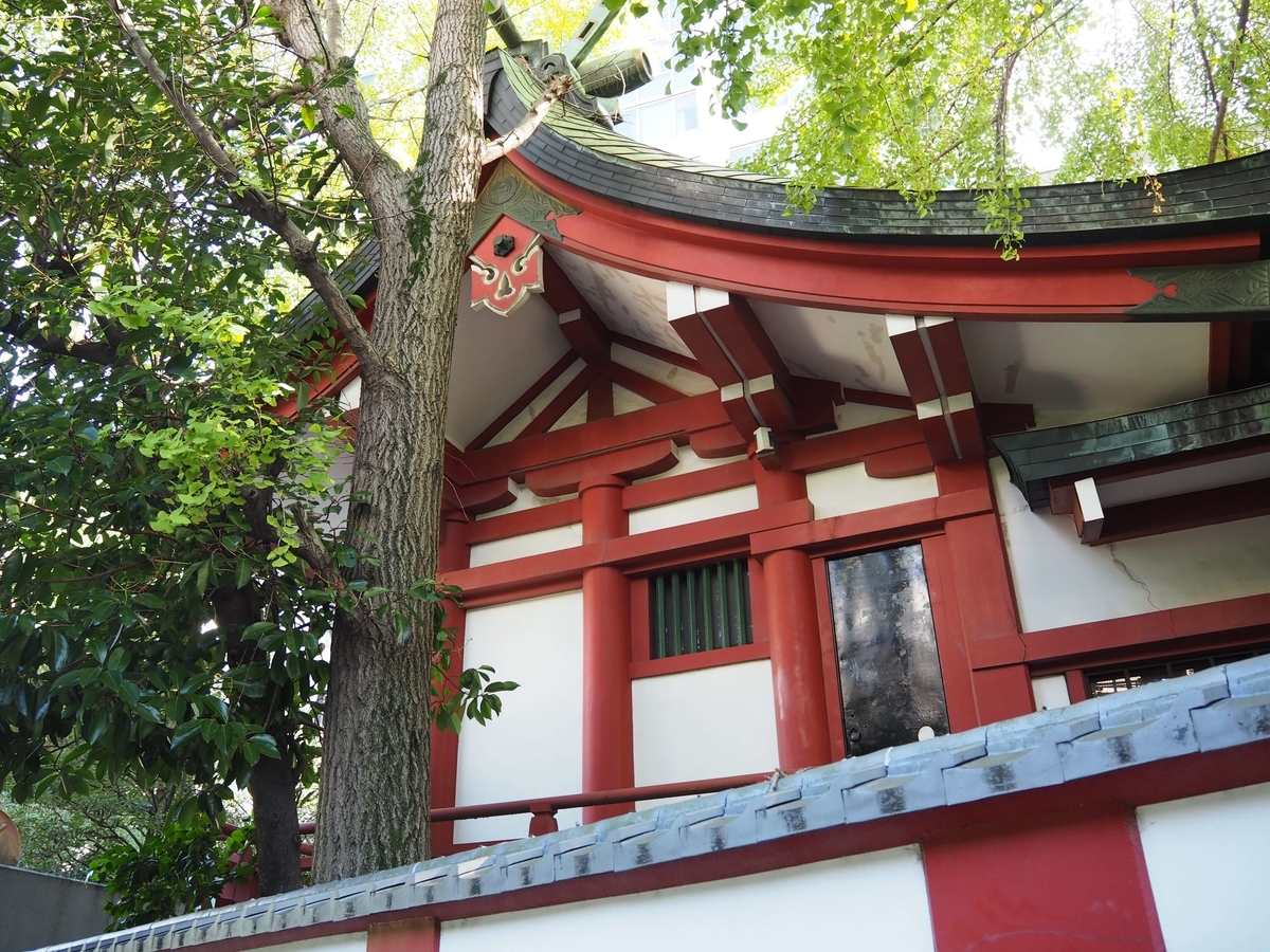 三崎稲荷神社の本殿