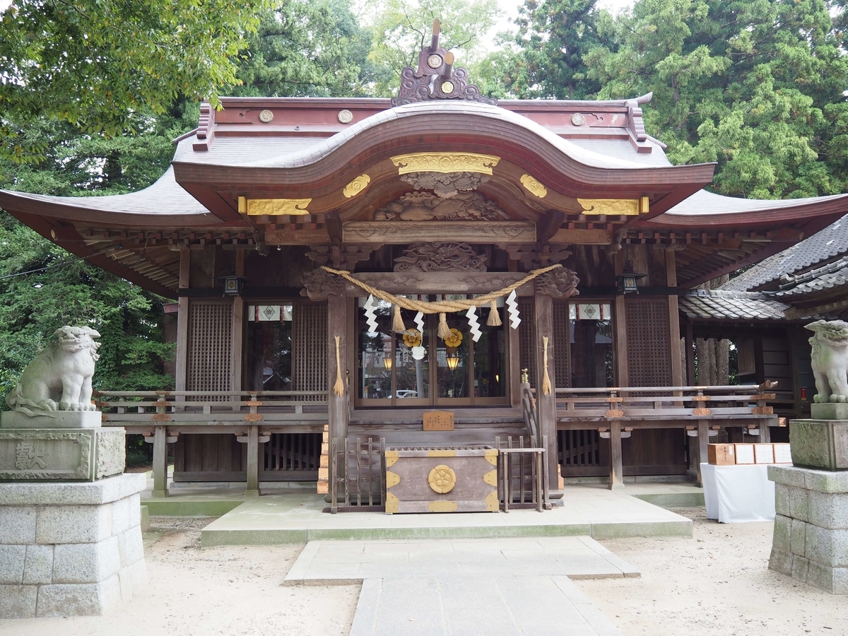 素鵞神社の拝殿