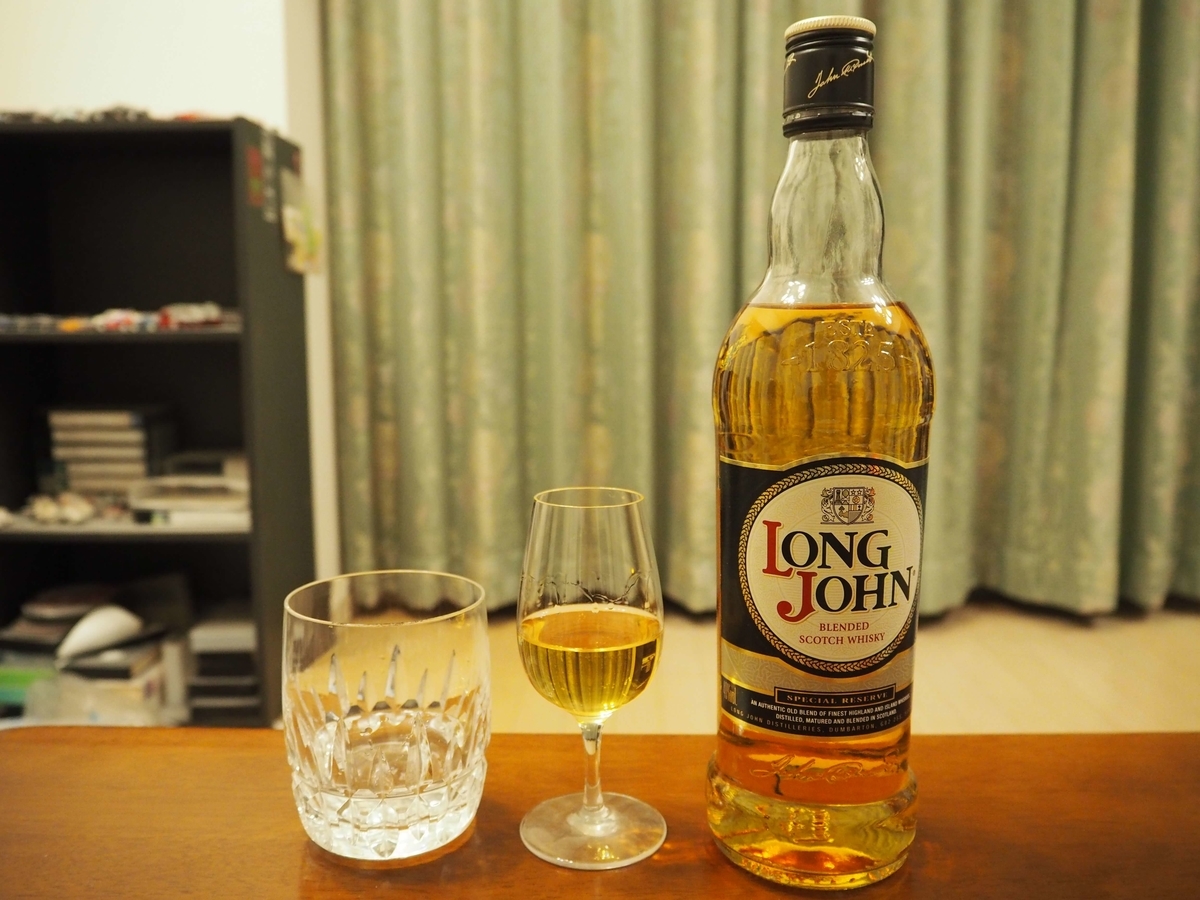 レビュー〗ロングジョンウイスキーの評価は？最適な飲み方は？ - 世界