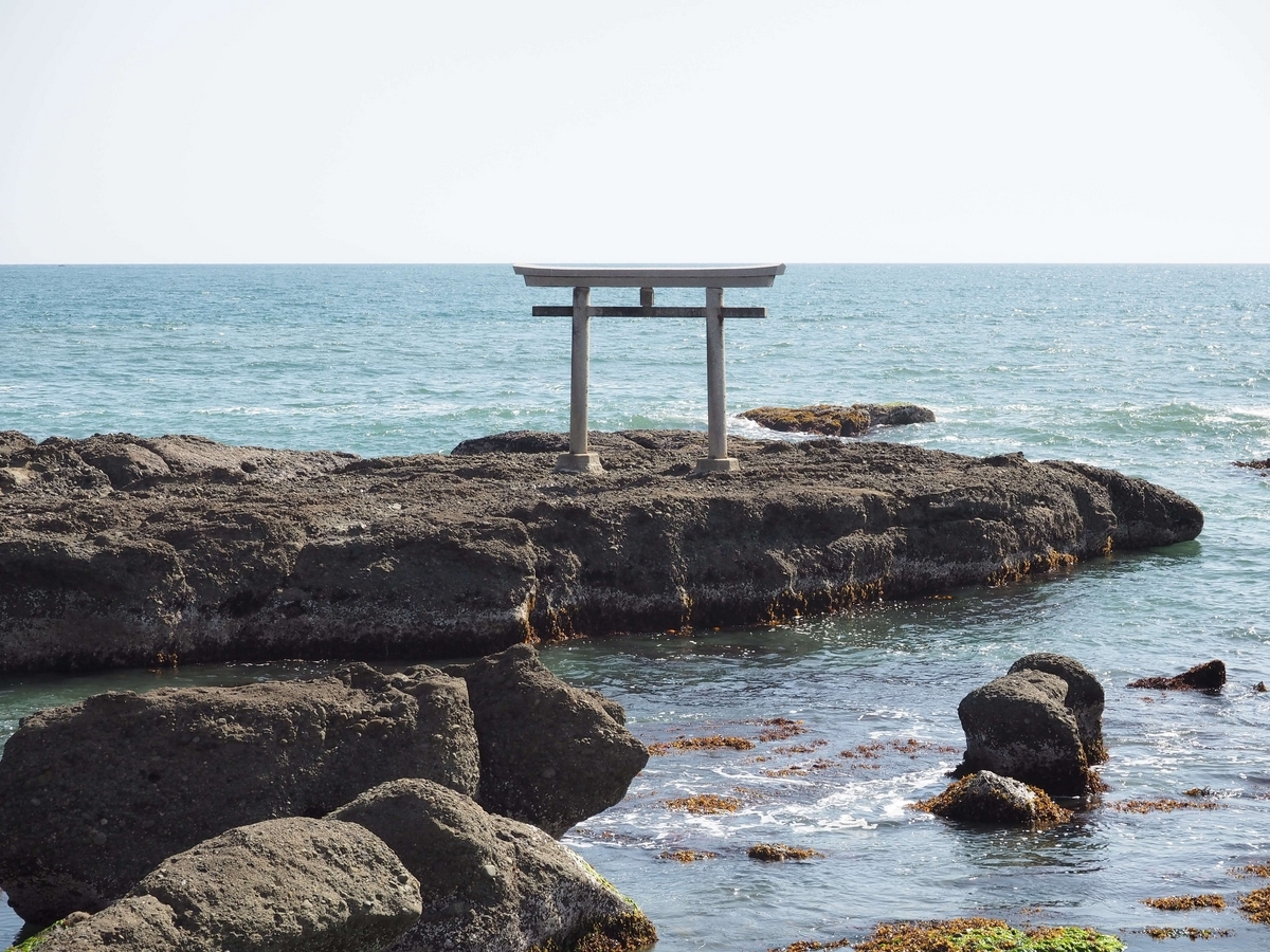 神磯の鳥居