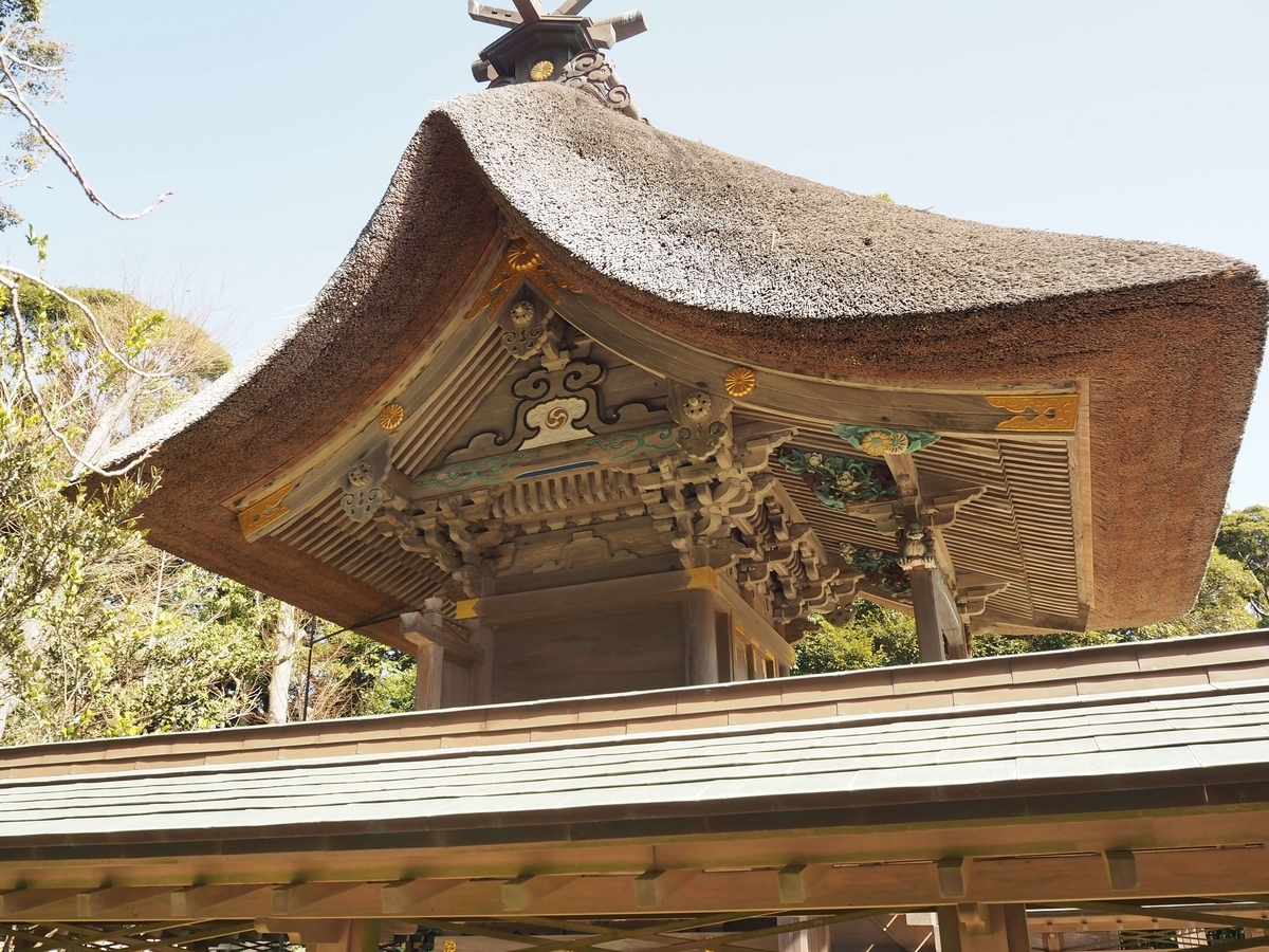 彩色が施された彫刻部分