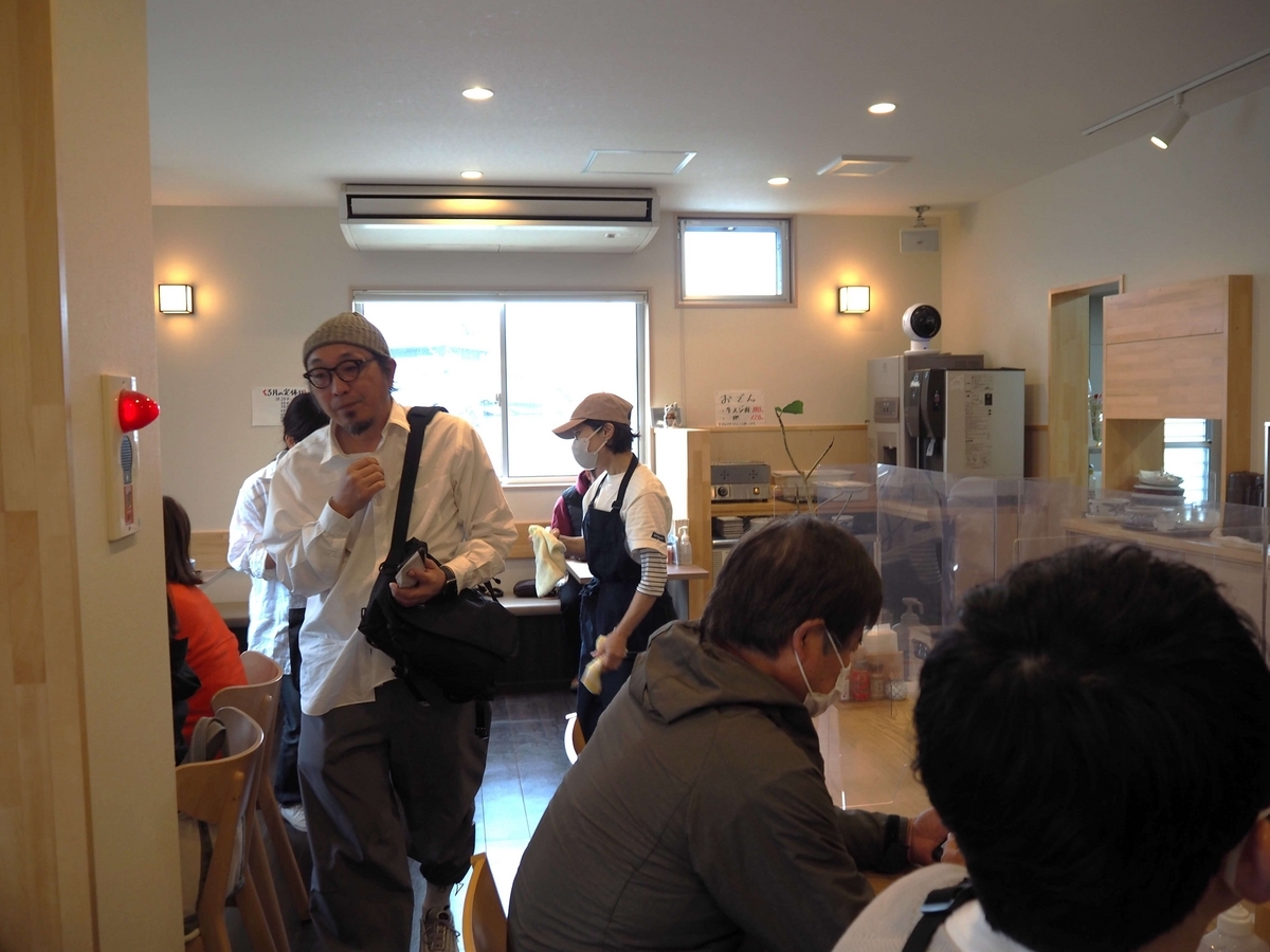 おうどん瀬戸晴れの店内