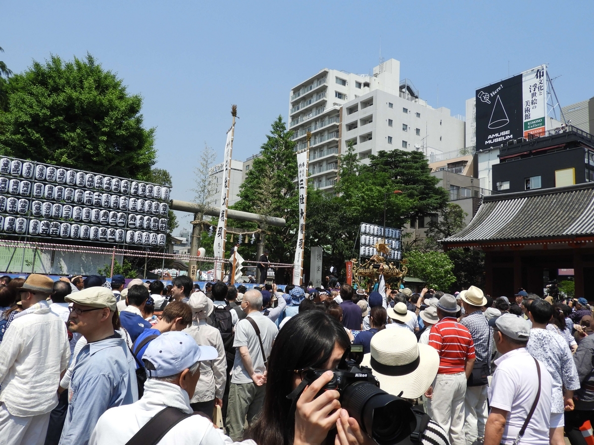 三社祭の時の浅草神社