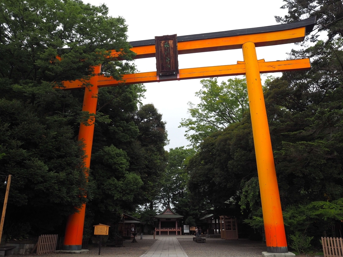 川越氷川神社の大鳥居