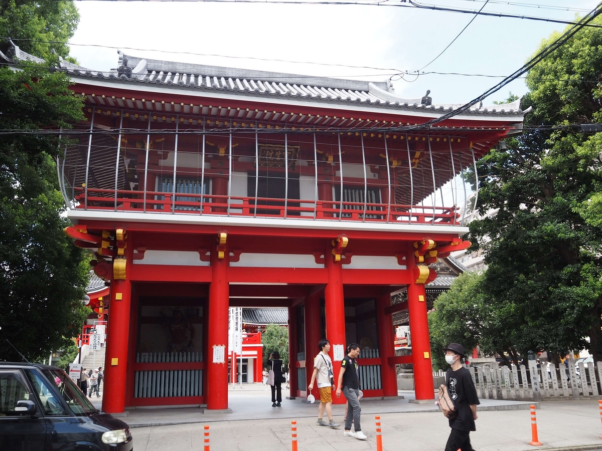 大須観音の仁王門