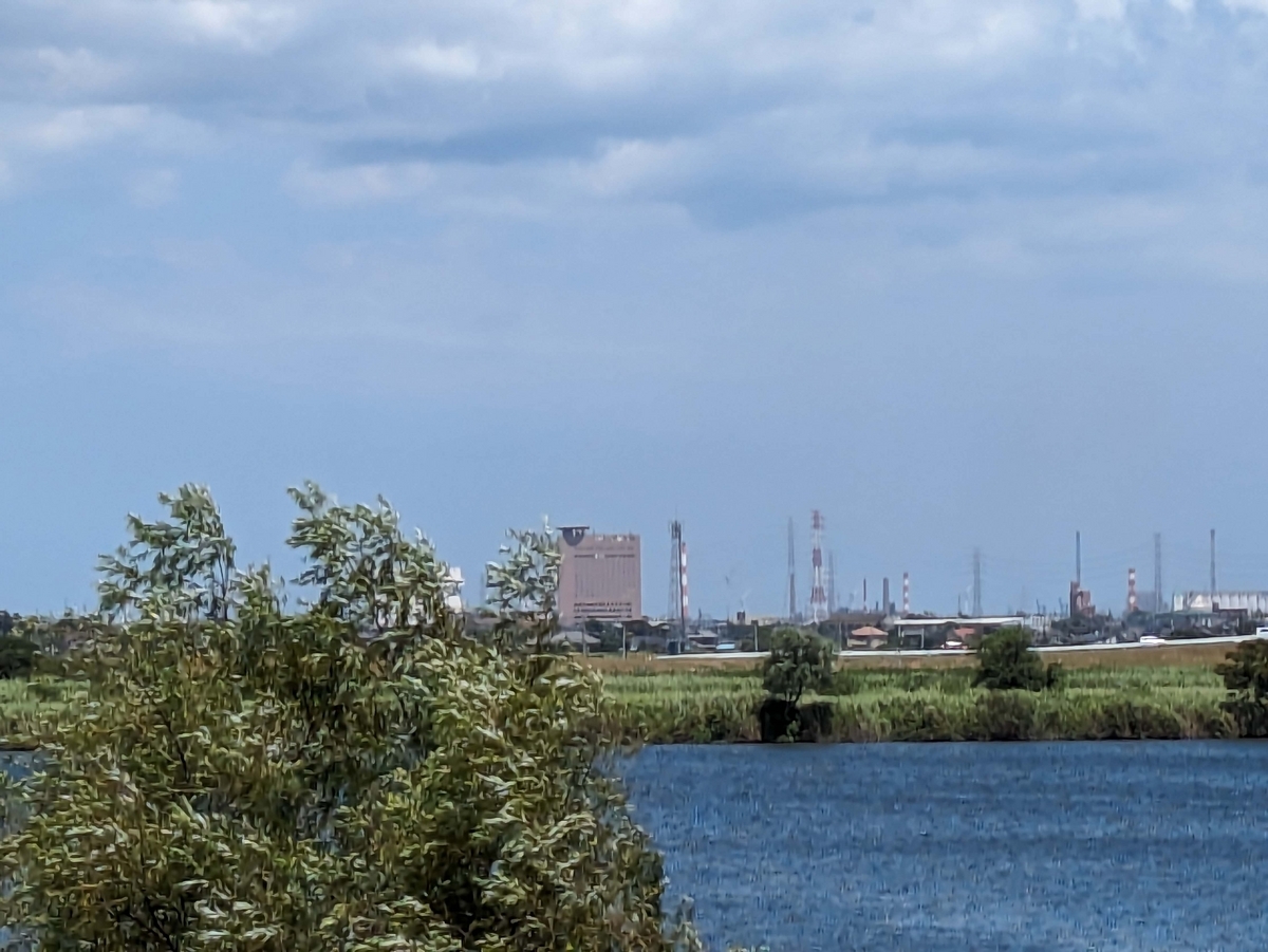 遠くに見えた鹿島セントラルホテル