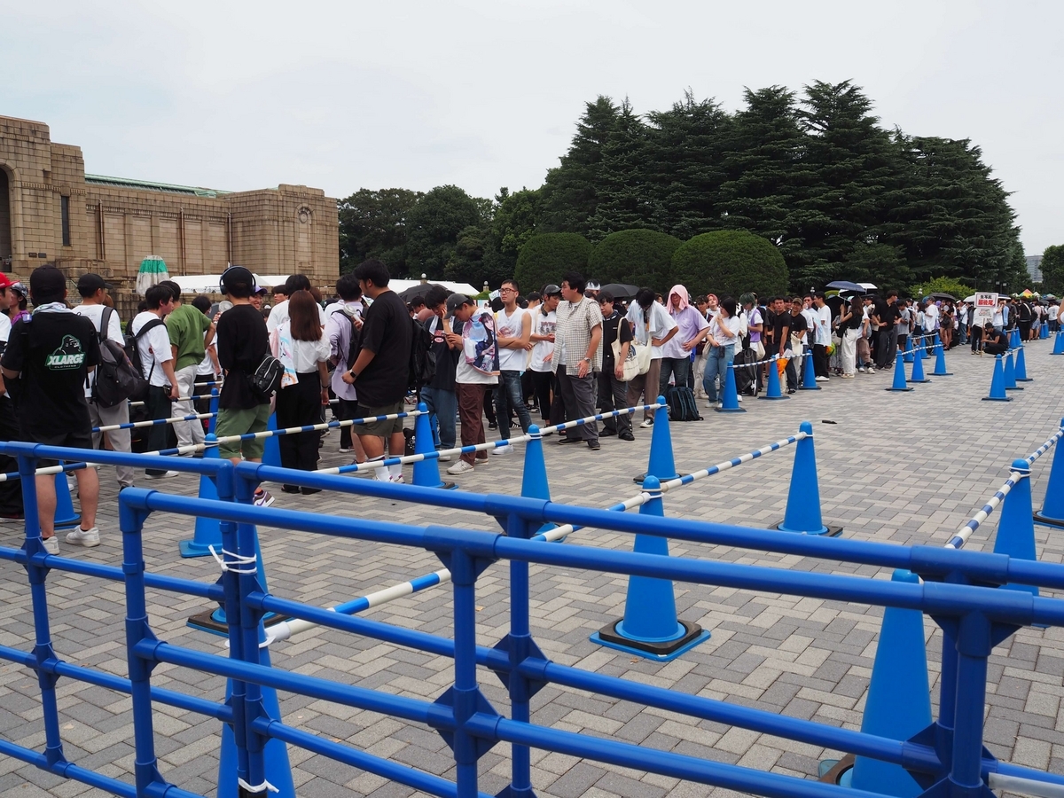 生写真販売の行列