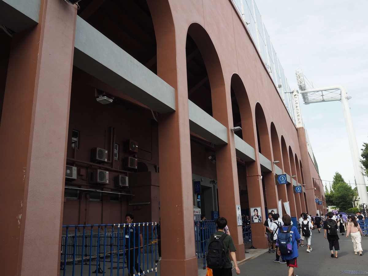 長い歴史を持つ神宮球場