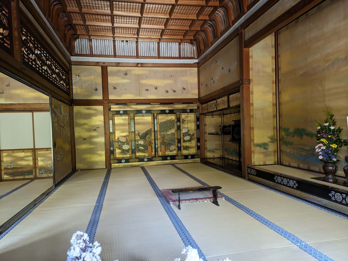宸殿の上段の間