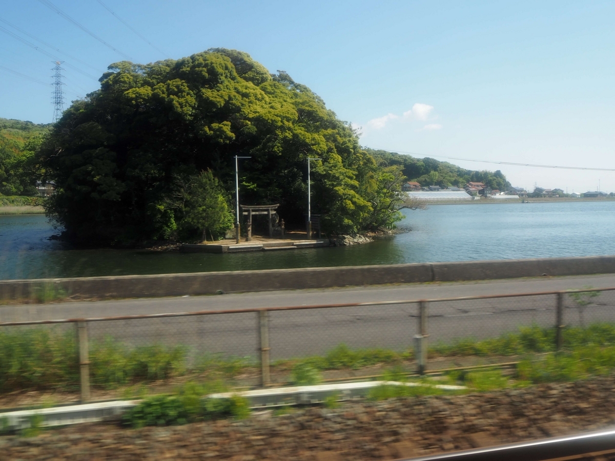 大橋川と島
