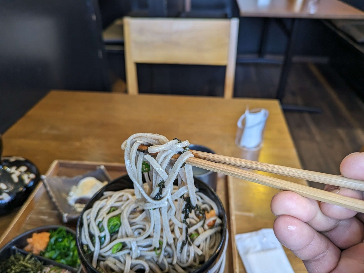 割子そばの麺