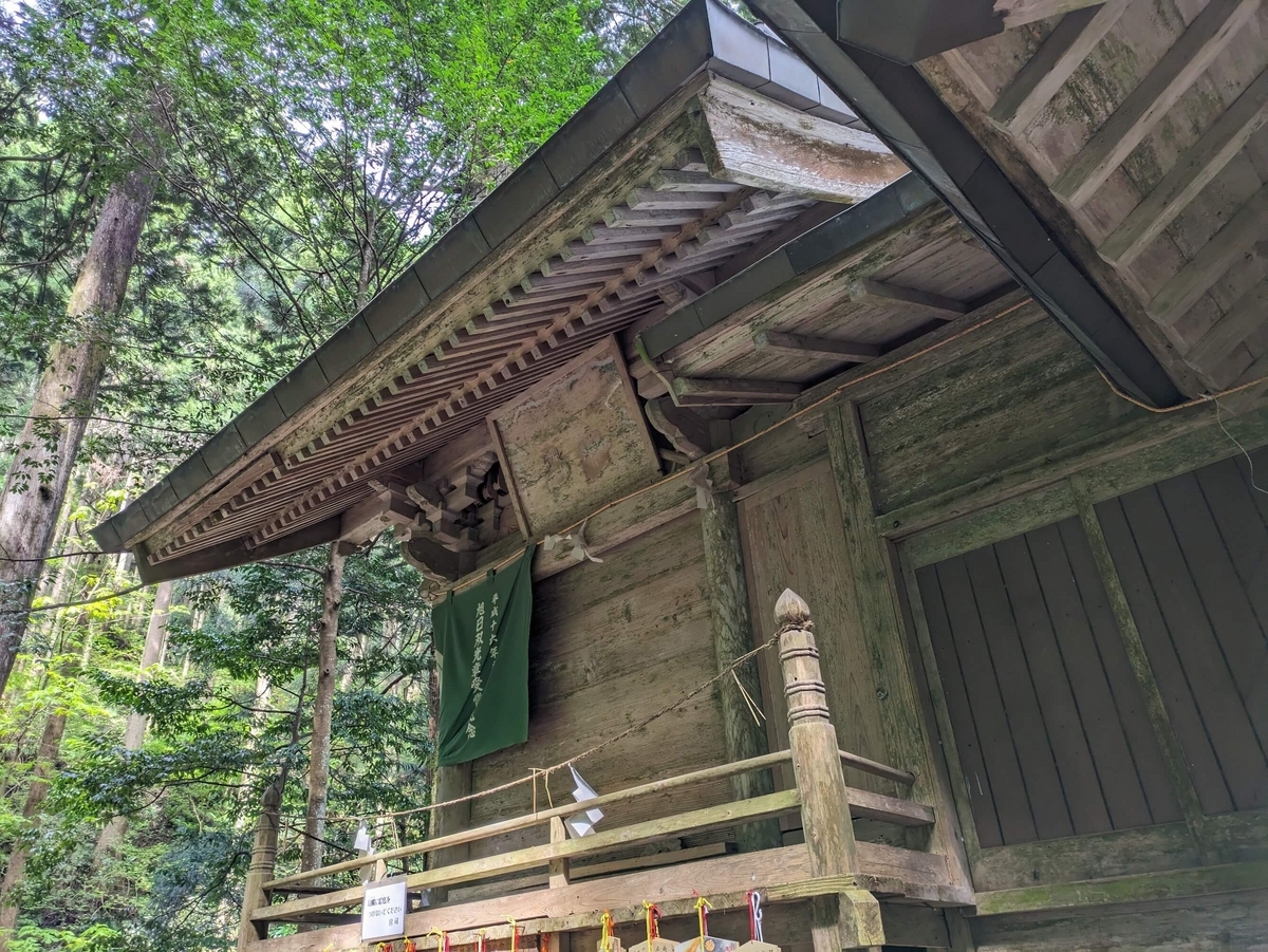 金持神社の2024年4月26日の本殿