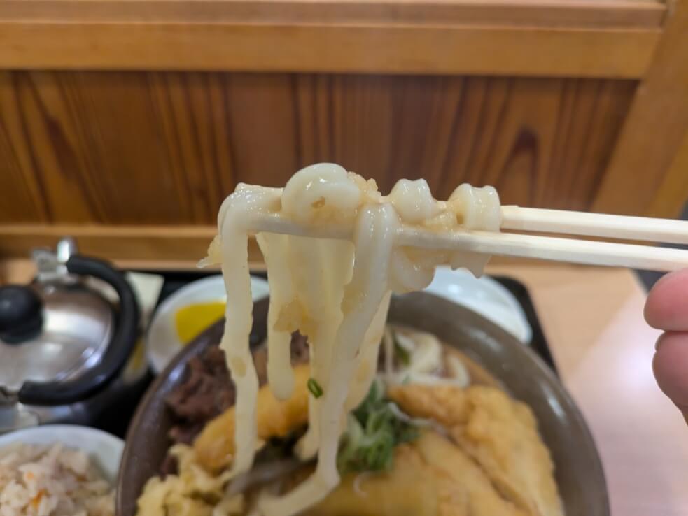 牧のうどんの麺