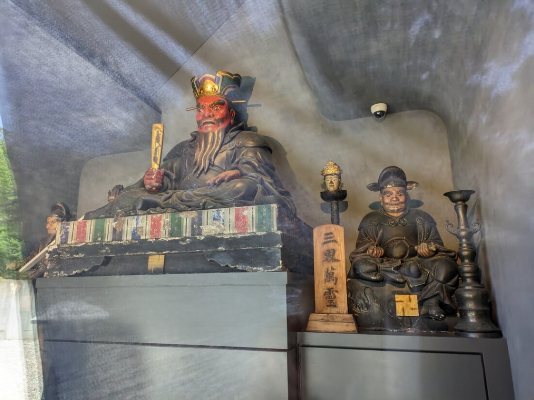 閻魔大王座像