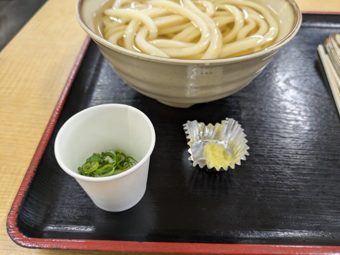 小分けにされた薬味