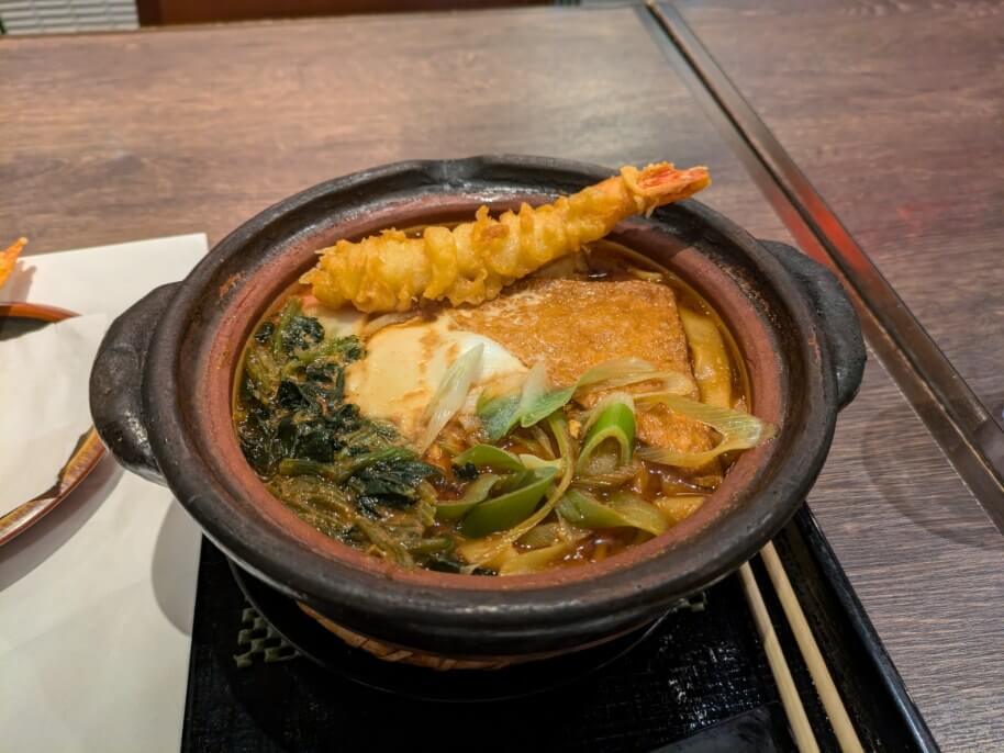 味噌煮込みきしめんと海老天