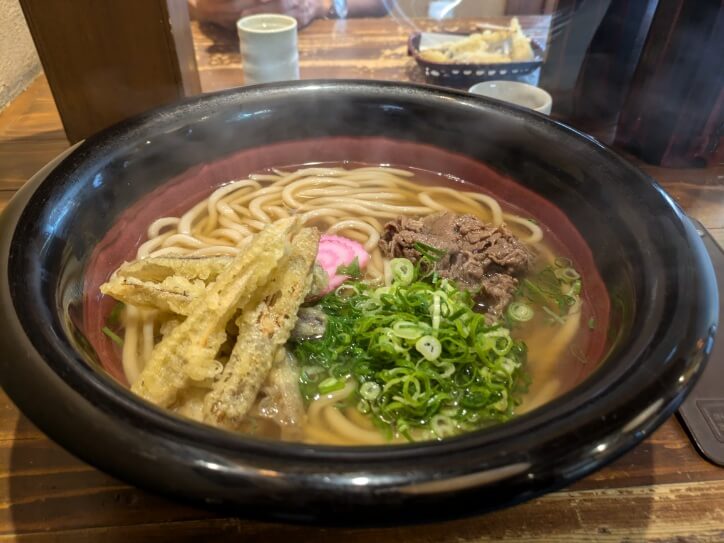 肉ごぼう天うどん