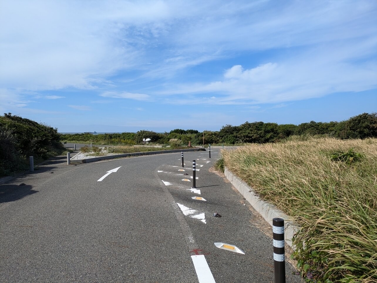 車がUターンするエリア