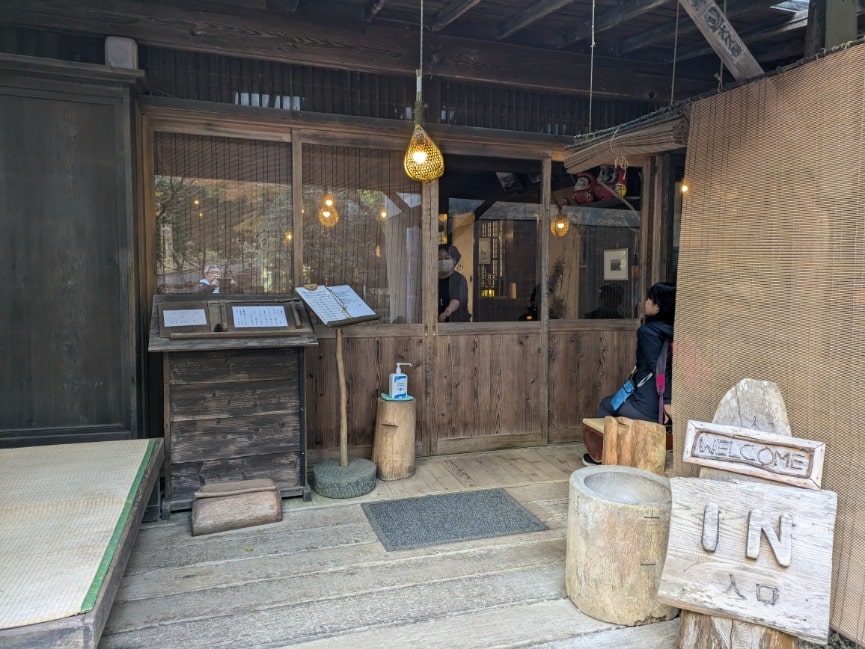 店の入口