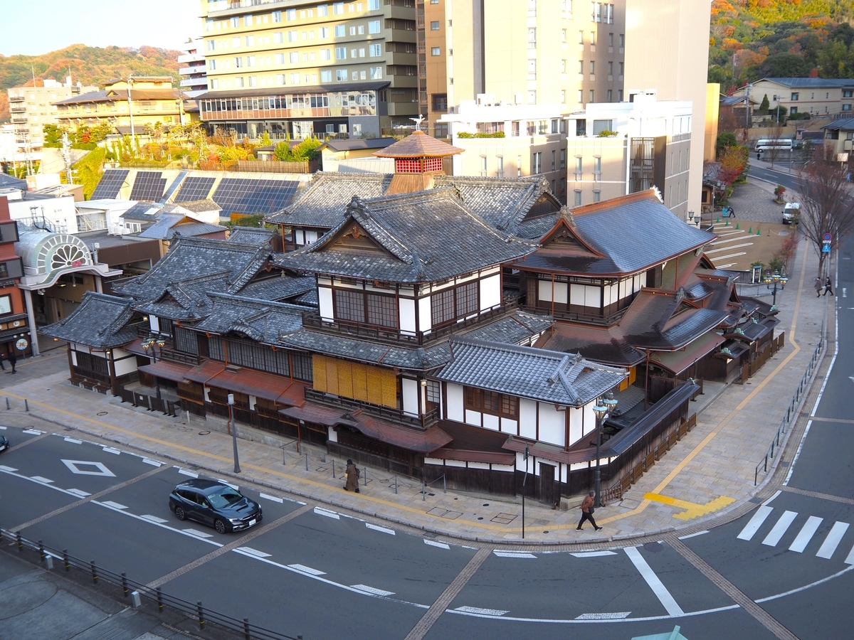 道後温泉本館の全景