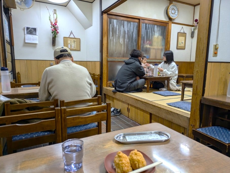 ことりの店内