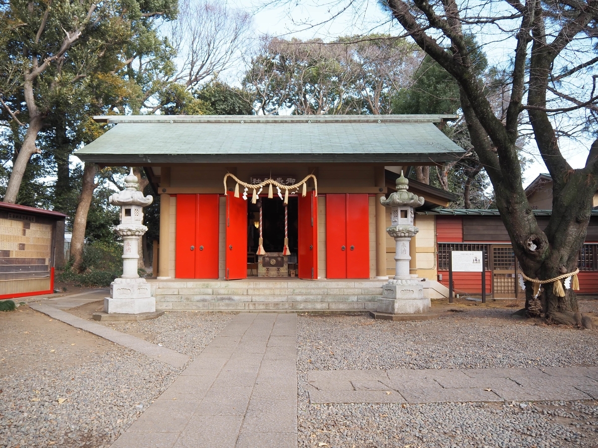 前原御嶽神社の拝殿