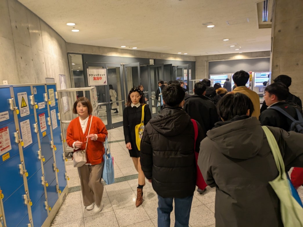 アリーナ席の入口